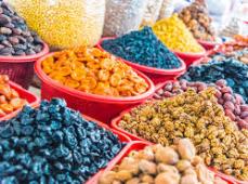 Especias y frutos secos de todos los colores