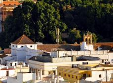 Aldea de casas blancas