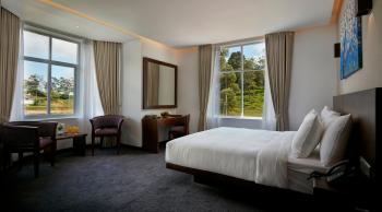 HOTELES