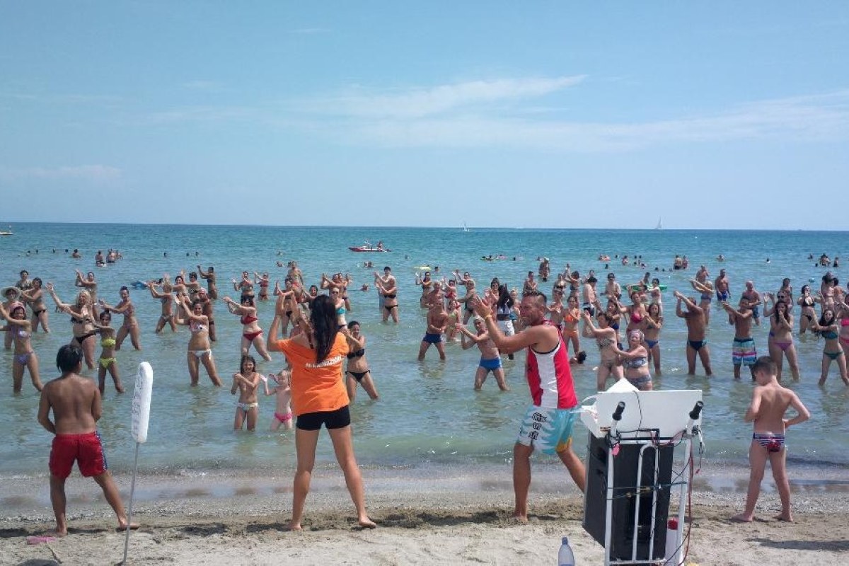 Dance &amp; Beach: Singles en Murcia