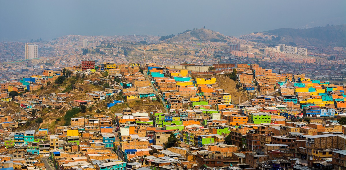 Casas colores de las montañas de bogotá