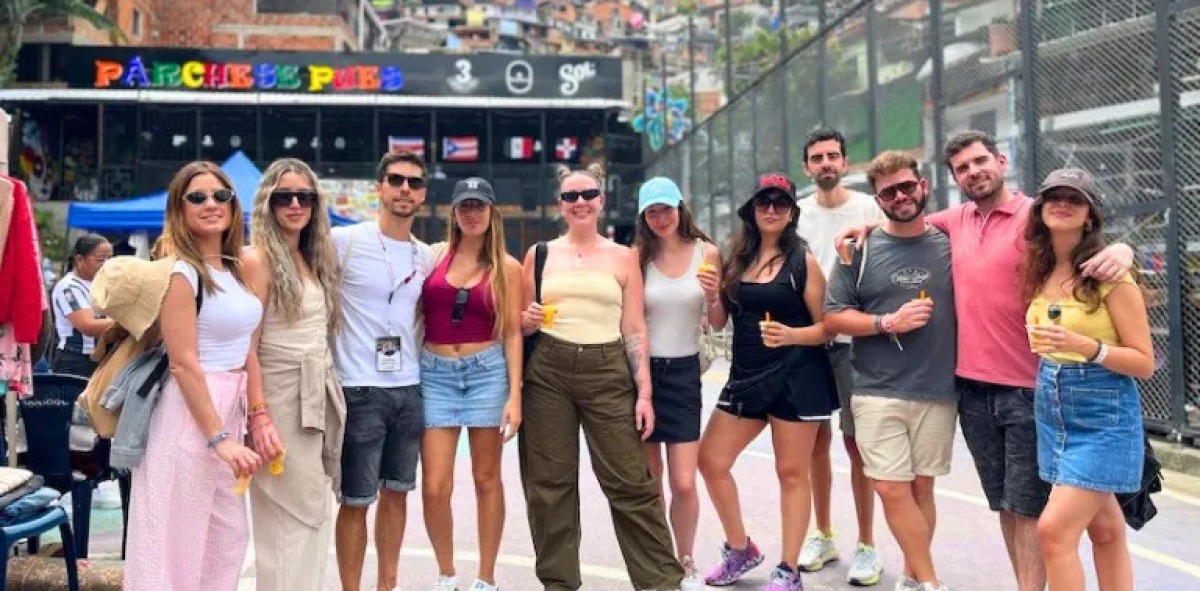 Grupo de viajeros en COmuna