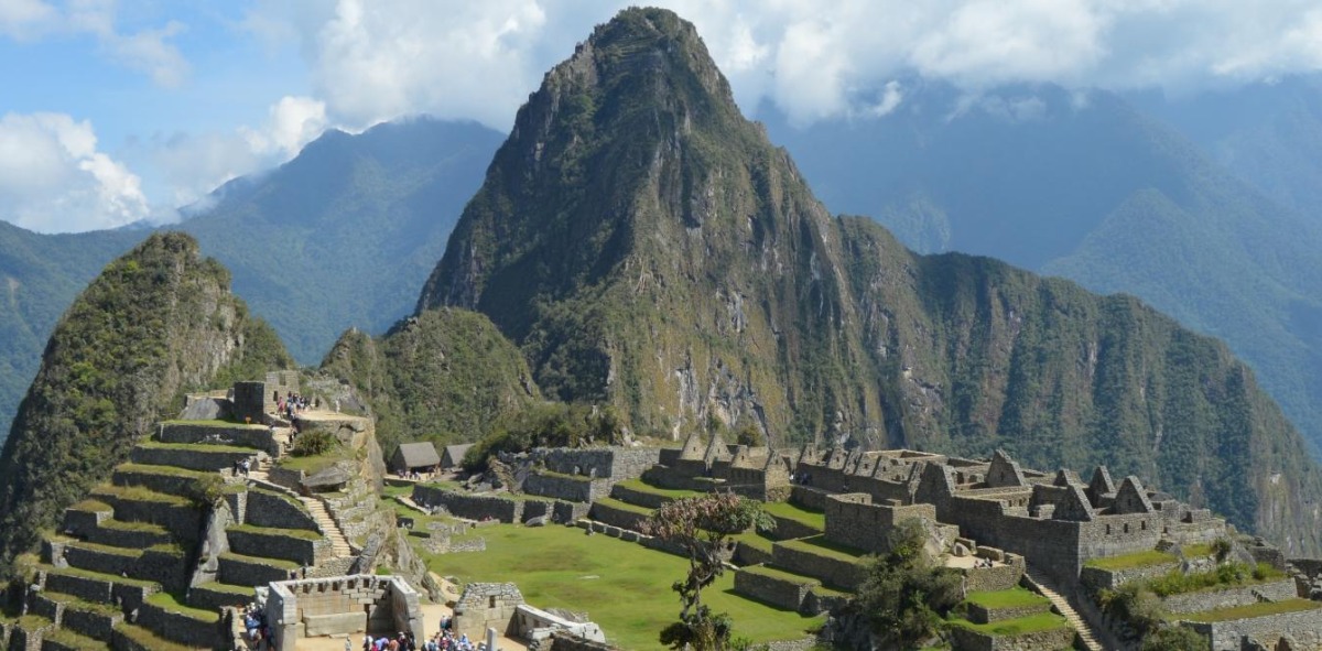 Panorámica de la ciudad antigua de Machu Pichu