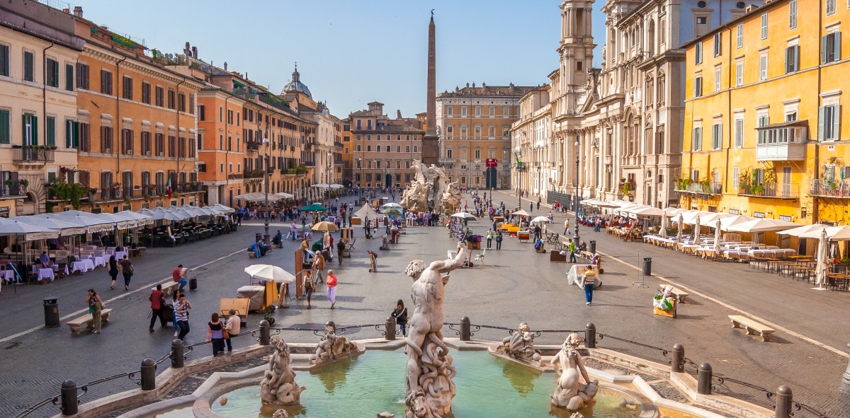 Panoramica de plaza España en Roma