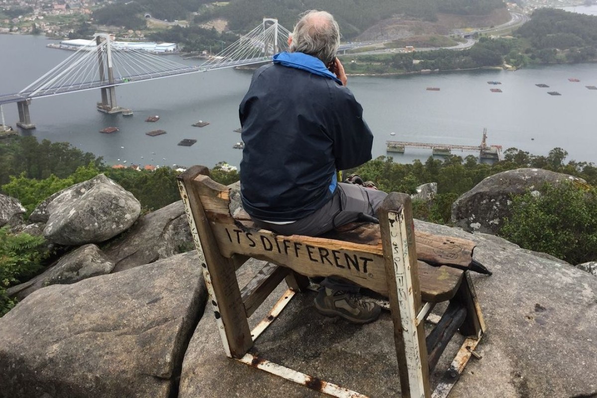 Bonita panorámica en la ría de Vigo, al fondo el puente de Rande