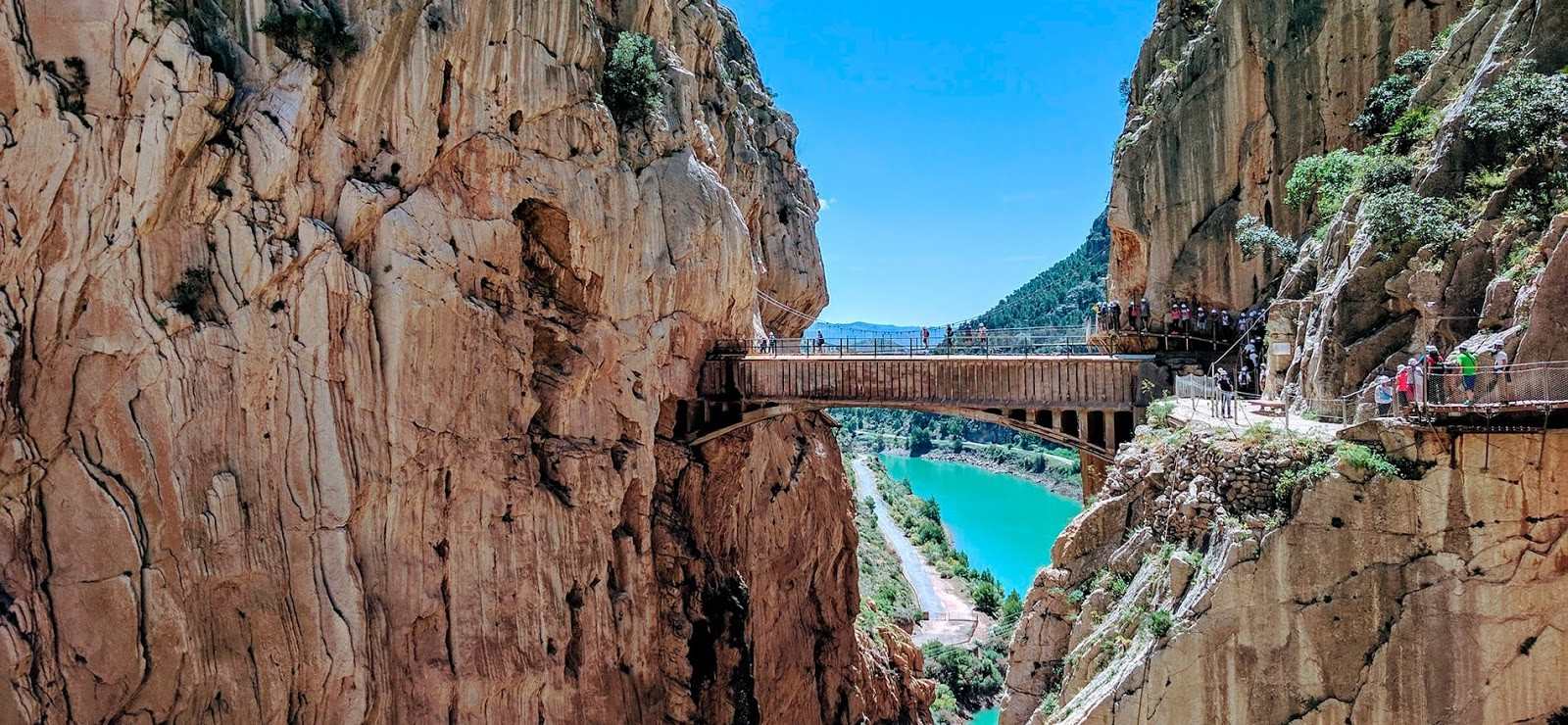 Singles por el caminito del rey