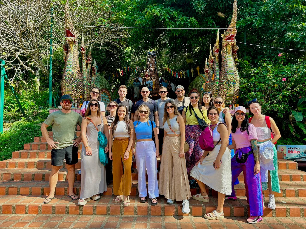 Viajeros jóvenes en Tailandia