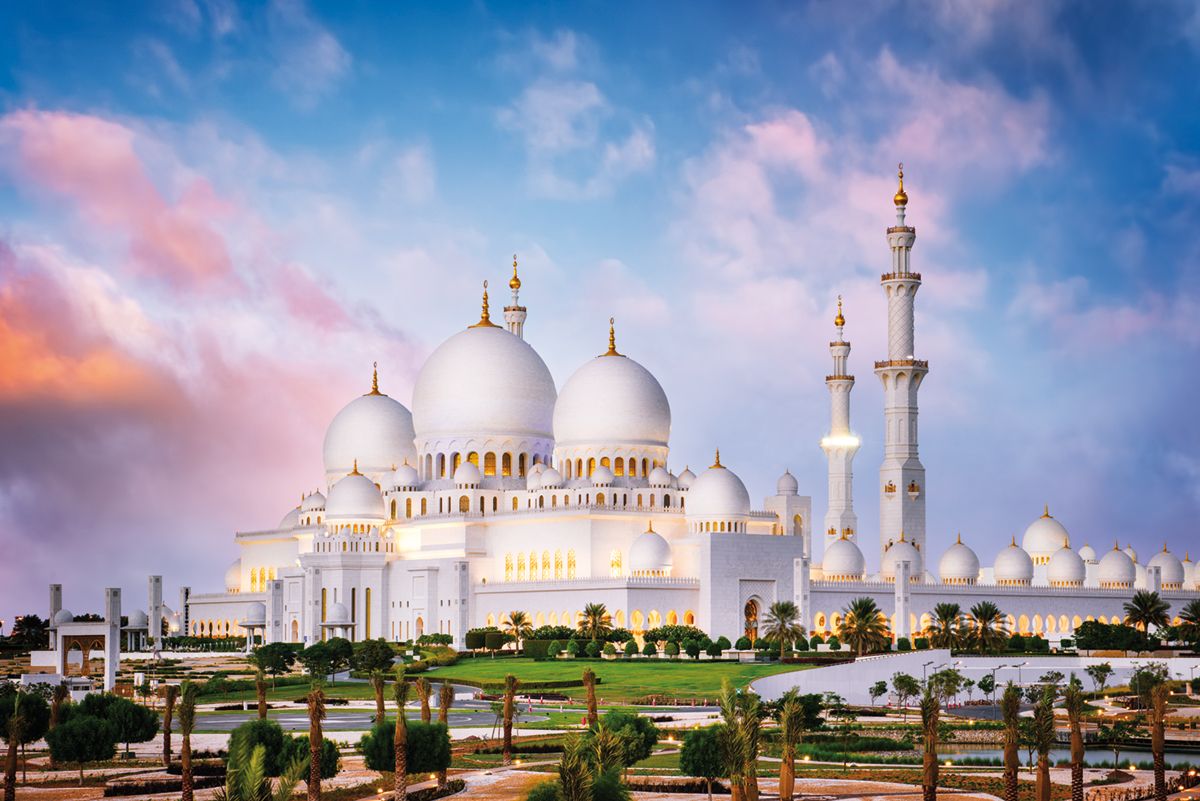 Preciosa mezquita blanca Sheikn Zayed en Dubai