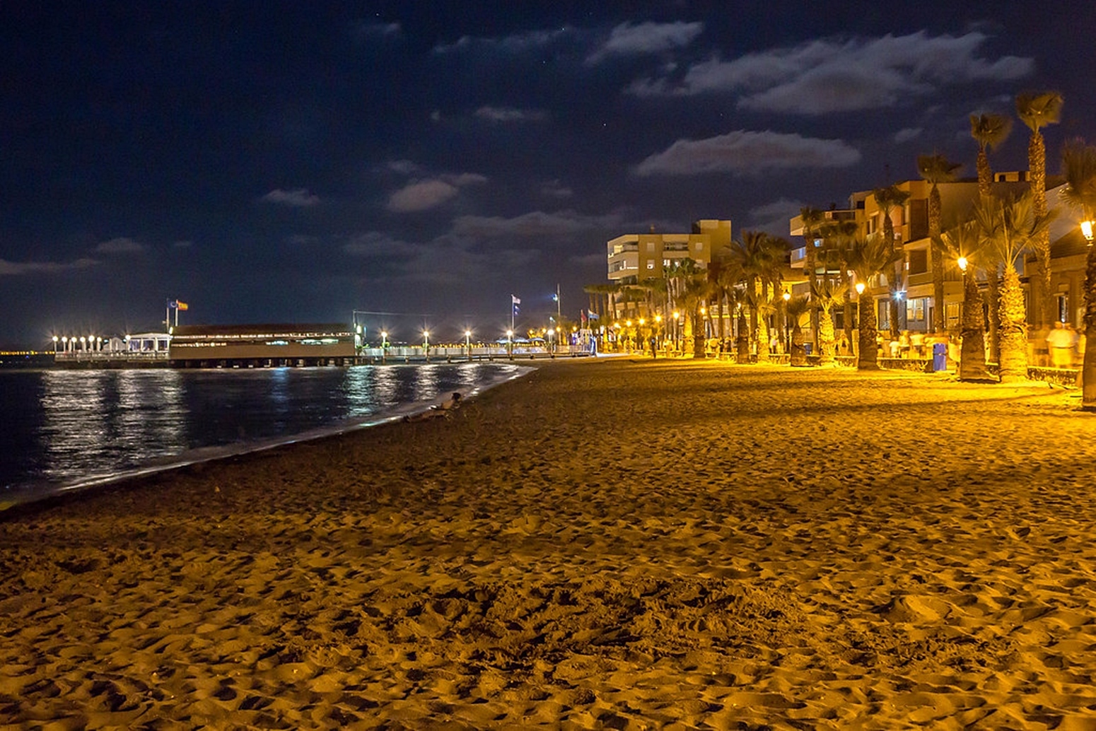 Los Narejos de noche