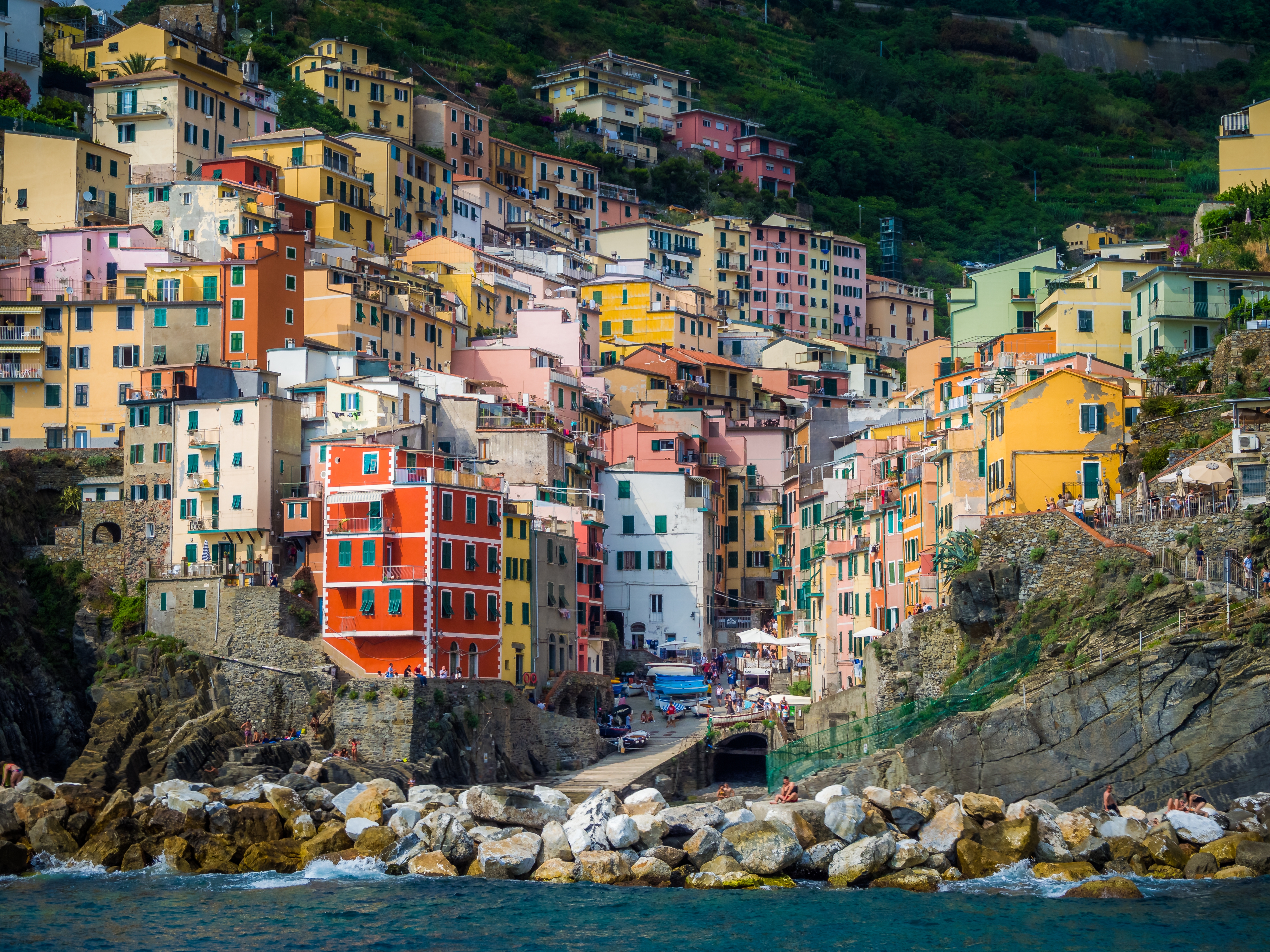primer plano de casas coloridas en Cinque Terre